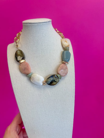 Multi Stone Neutral Necklace – Golden Lily